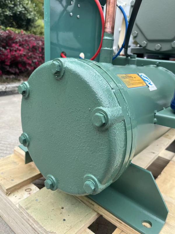 Unidade de condensação resfriada a água de 5 HP com condensador de água do mar de concha e tubo para sala fria 220V 3PH 60HZ